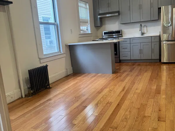 (undisclosed Address), South Richmond Hill, NY 11419