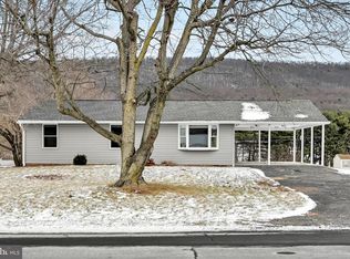 424 Fearnot Rd, Hegins, PA 17938