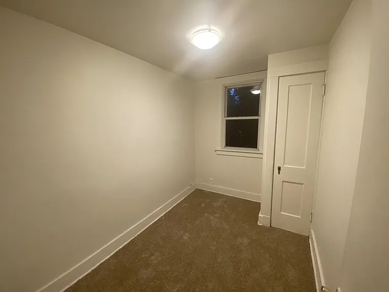 1017 Mirror St — Photo 9