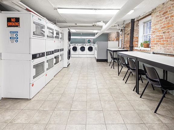 3rd image of 811 Walton Ave APT D10