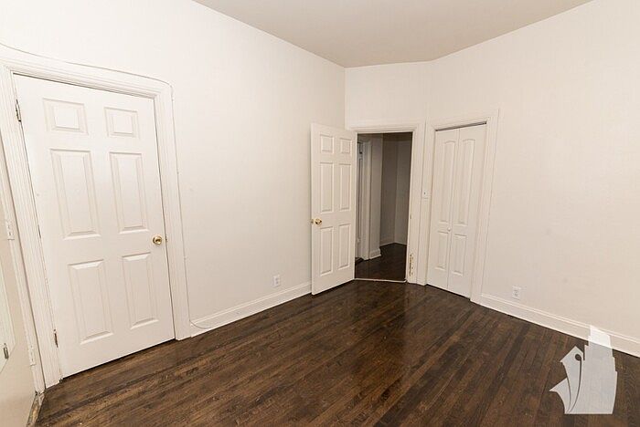 2nd image of 1415 W Hutchinson St #4226-5