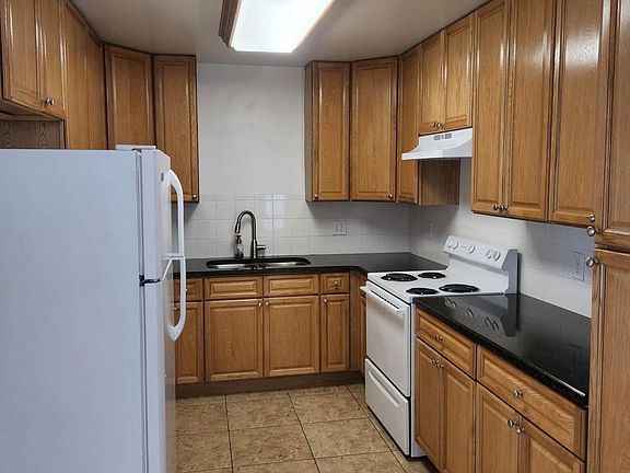 3rd image of 3214 W Leila Ave