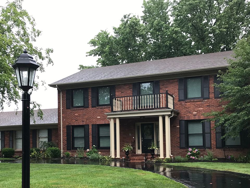 1st image of 117 Carriage Square Dr