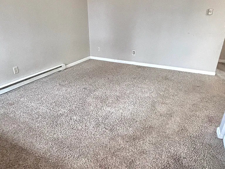 5712 Edson St — Photo 2