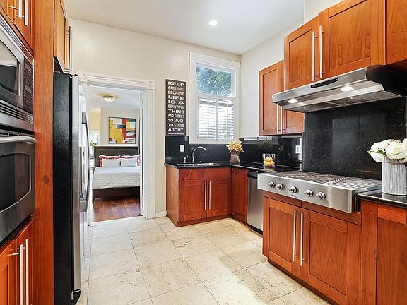 4th image of 1524 Fell St #4