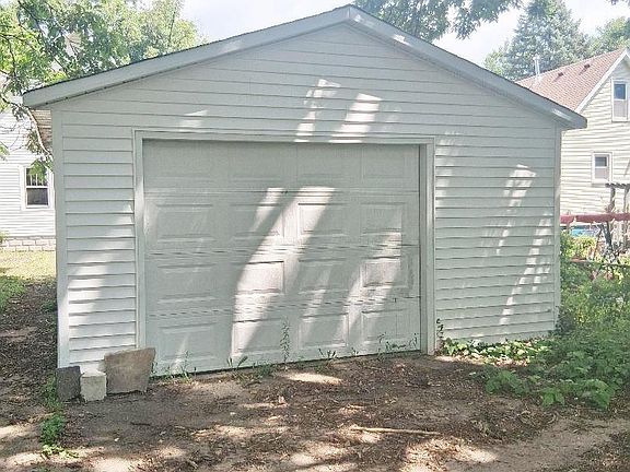 5th image of 718 W Virginia Ave