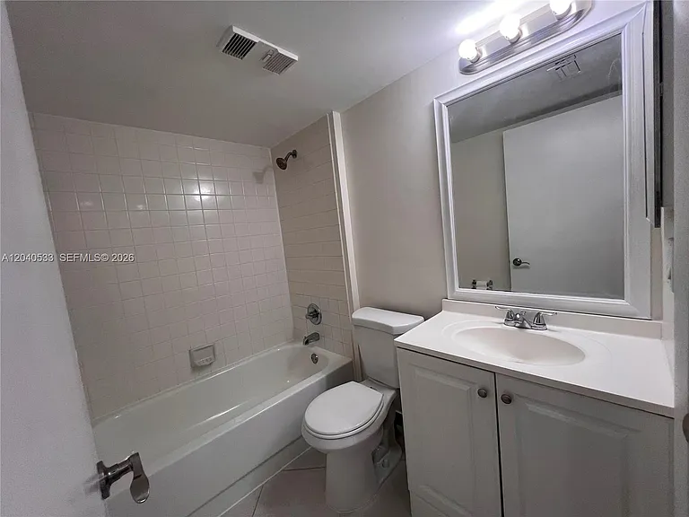 5661 Riverside Dr #101B7 — Photo 23