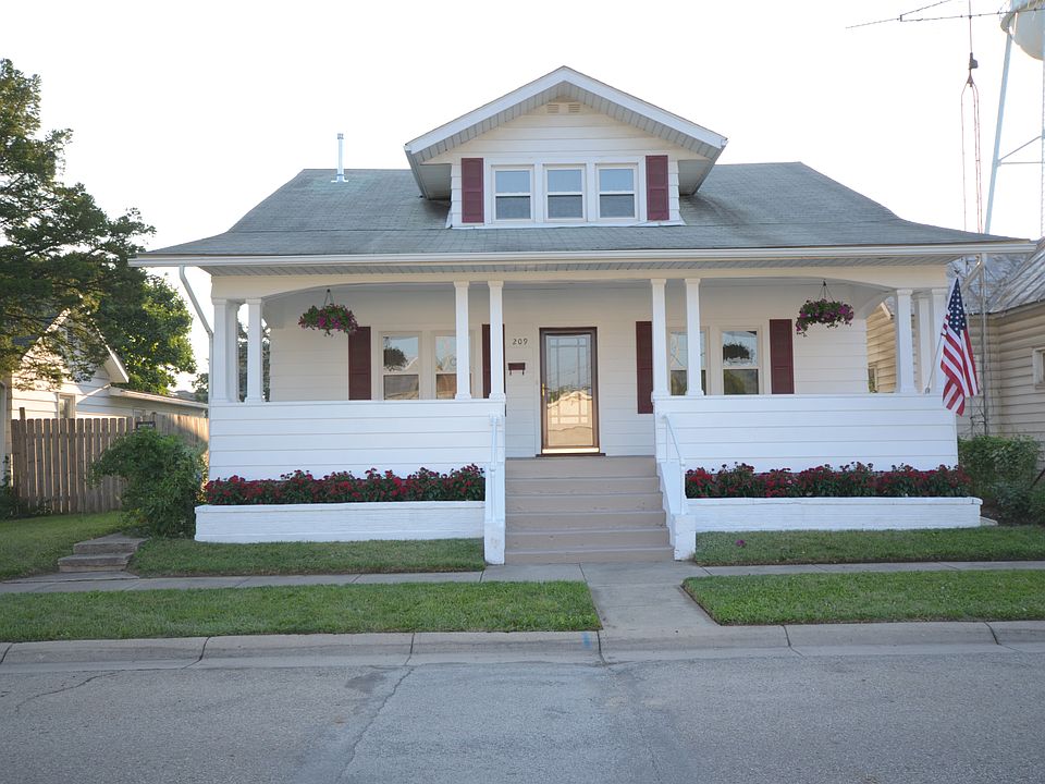 1st image of 209 S Church St