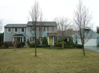 1812 Meadows Rd, Hellertown, PA 18055