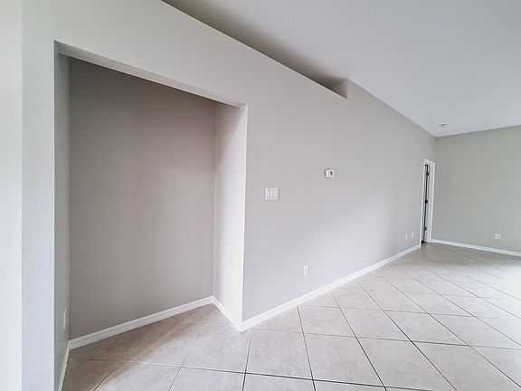 3rd image of 1181 Dekleva Dr