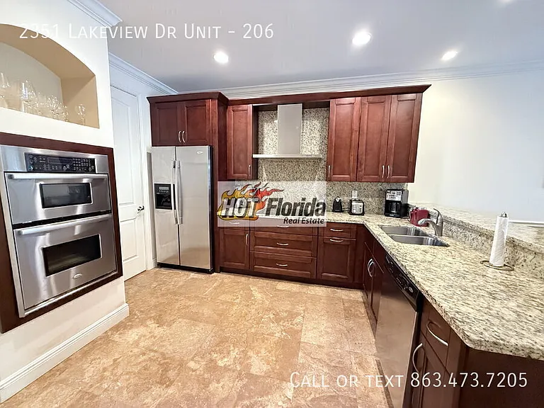 2351 Lakeview Dr #206 — Photo 6