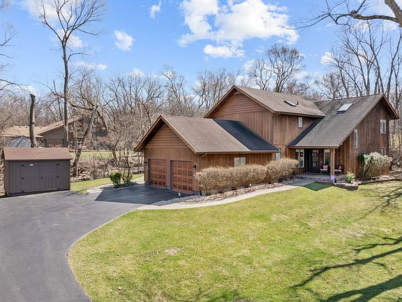3rd image of 9706 Fox Shores Dr