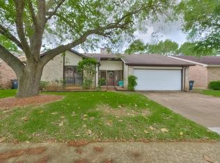 3118 Shawnee Dr, Sugar Land, TX 77479