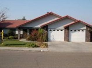 1521 N Beverly St, Porterville, CA 93257