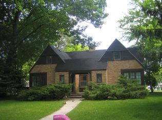 915 S University St, Mount Pleasant, MI 48858