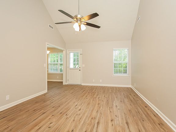 3rd image of 3527 Paulownia Cir