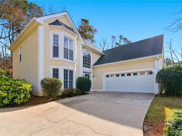 5070 Verbena Dr, Acworth, GA 30102