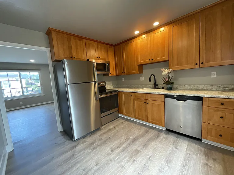 130 Magnolia Ave — Photo 32