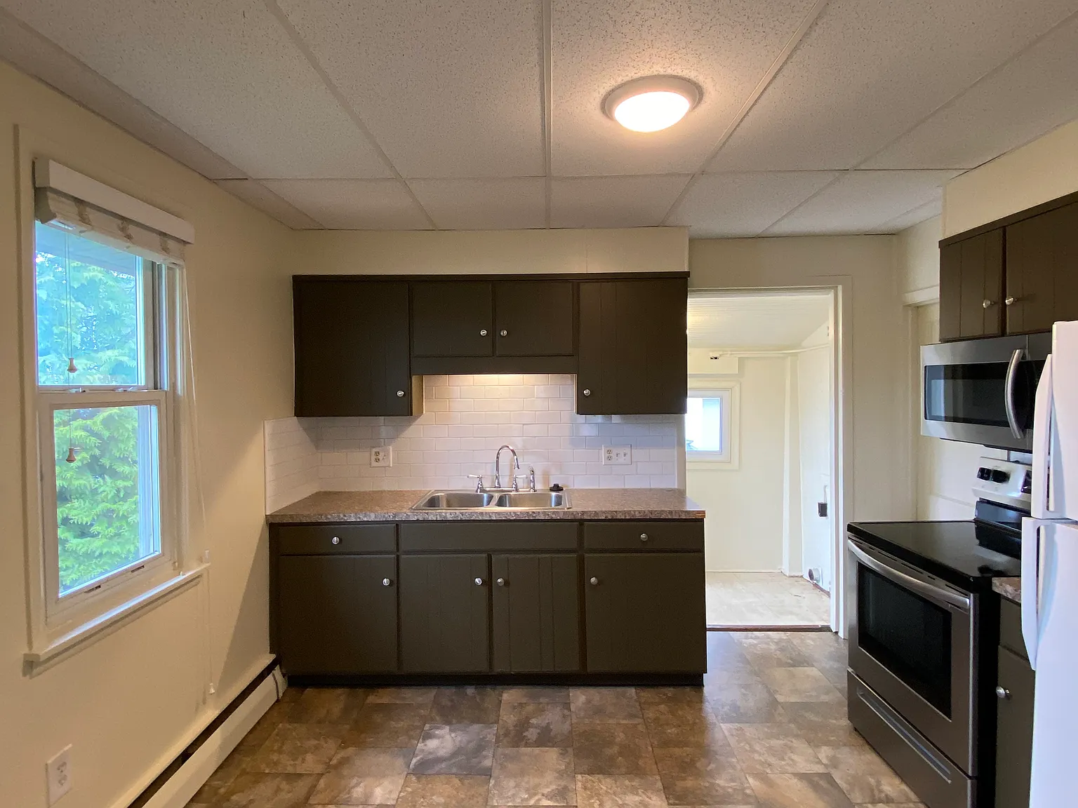 2 bed, 800 sqft, $1,575 — Photo 2