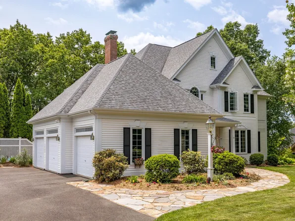 66 Great Pond Road, Glastonbury, CT 06073