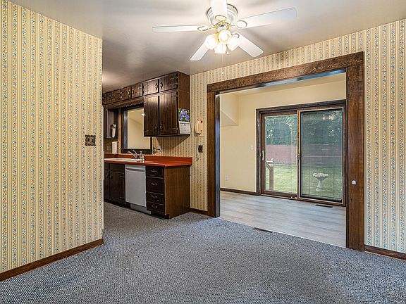 4th image of 1270 Chalmers Dr