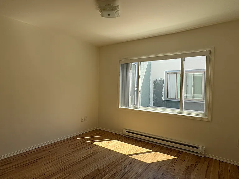 1601-1621 NE Killingsworth St #4 — Photo 10