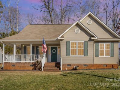 409 Chinaberry Dr, China Grove, NC, 28023
