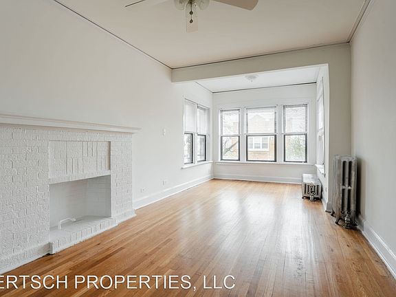 4th image of 4817 N Albany Ave APT 1