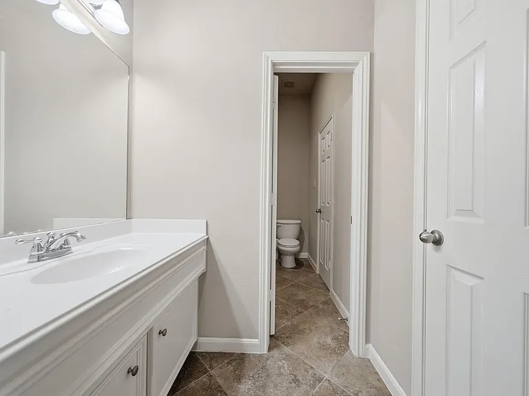 10703 Twilight Creek Ln — Photo 36