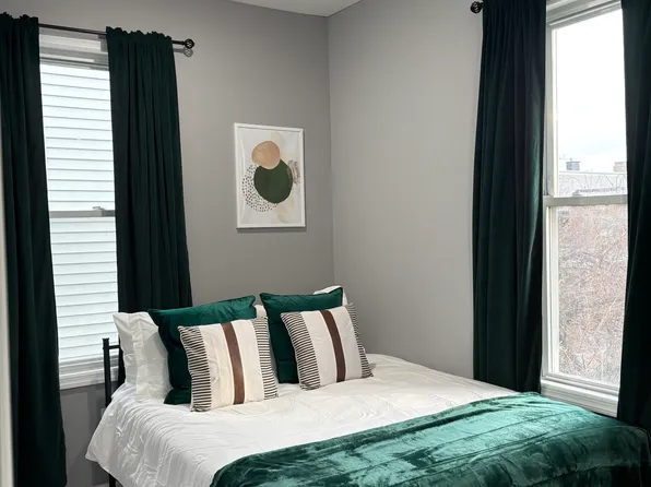 19 Undisclosed image 10 of 10