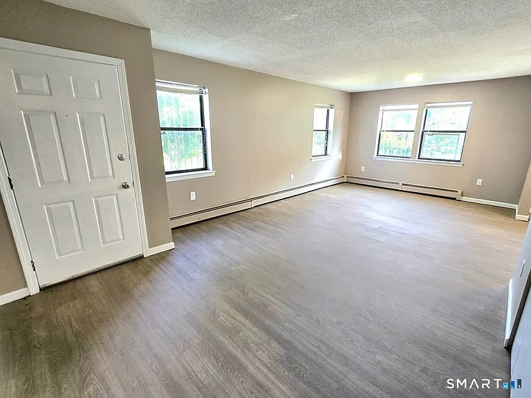 272 Bellevue St — Photo 4