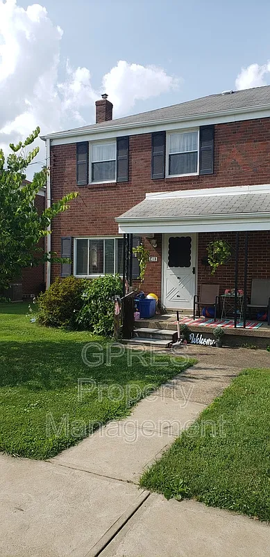 1403 Spruce St photo 1