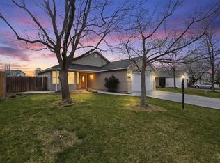 11719 W Huckleberry Dr, Nampa, ID 83651