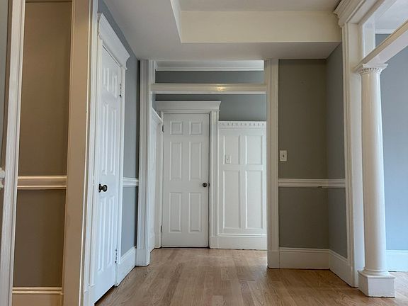 5th image of 12 Kilsyth Rd APT 3