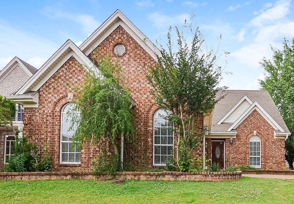 1st image of 2722 Nelle Ln