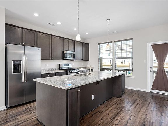 4th image of 1426 Independence Blvd