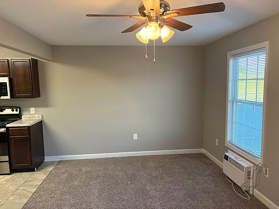 3rd image of 408 Southern Cross Dr #8