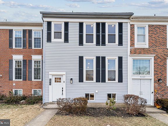 3rd image of 5425 Helm Ct