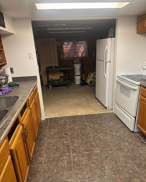 1st image of 46400 N Seven Springs Rd #4