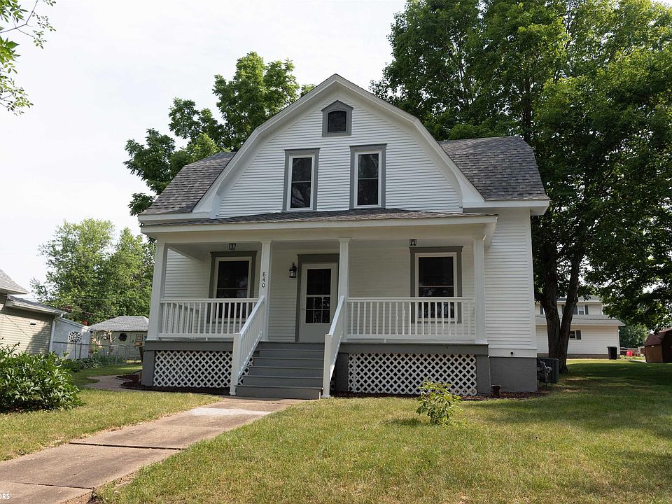 1st image of 840 Crawford St