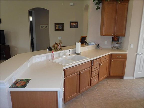 5th image of 24417 Lakeview Pl