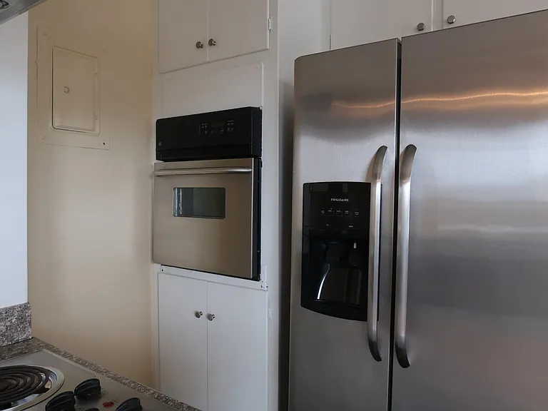 14609 Christine Dr #12 — Photo 4