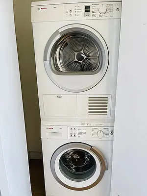 Rented by BATTERY PARK CITY RESIDENTIAL LLC | media 5