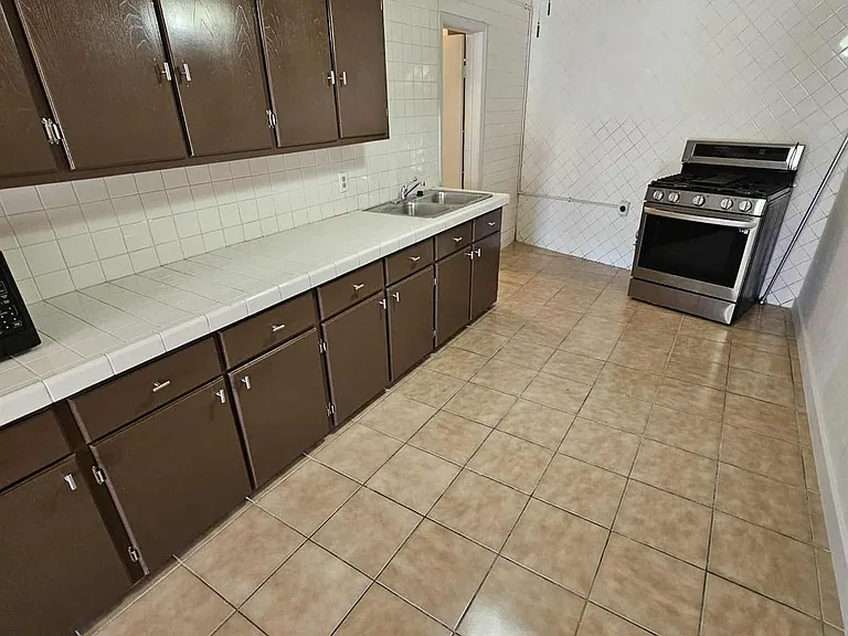 4115 Bering St #B — Photo 5
