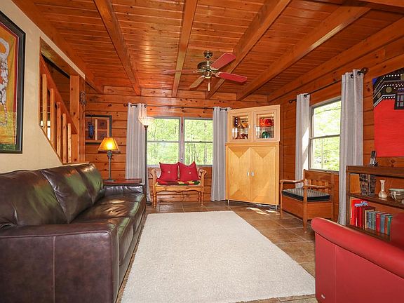 3rd image of 1108 Crooked Creek Ln
