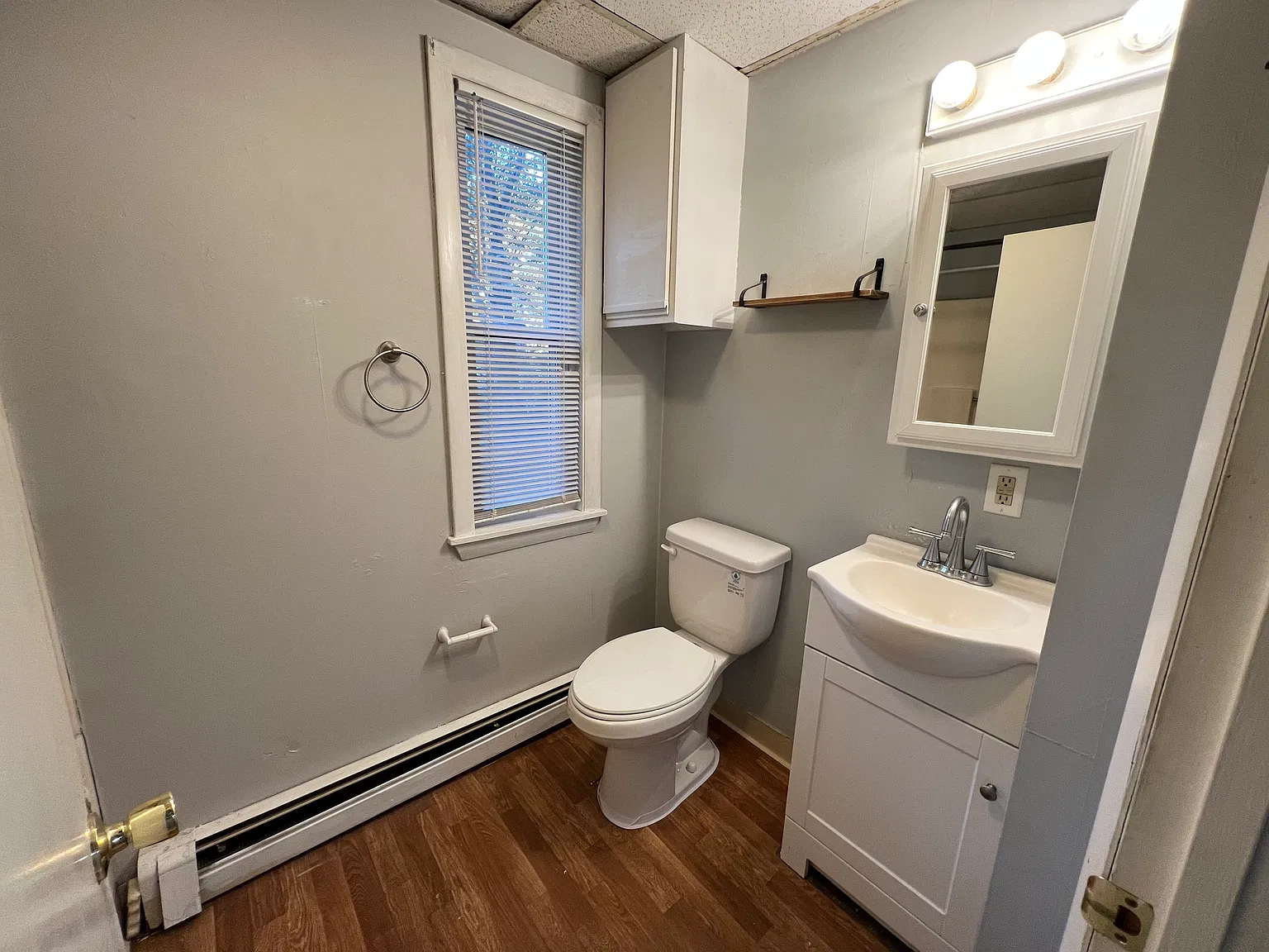 3 bed, $1,700 — Photo 2