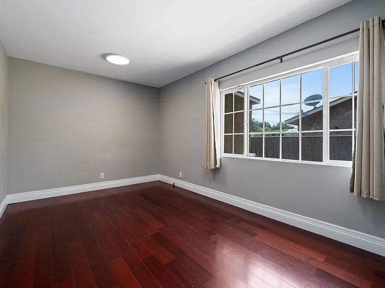 9310 Danby Ave — Photo 21