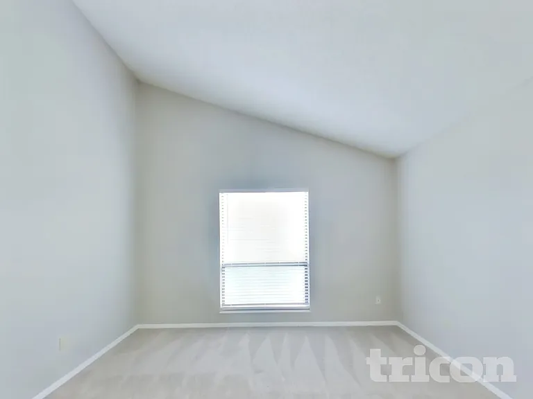 4739 Harpers Ferry Ln — Photo 7