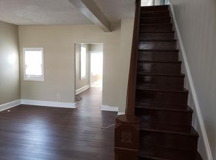 328 E Broad St, Burlington, NJ 08016