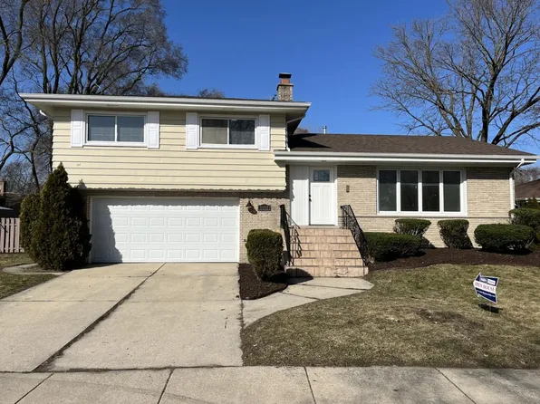 1002 E 153rd Pl, South Holland, IL 60473